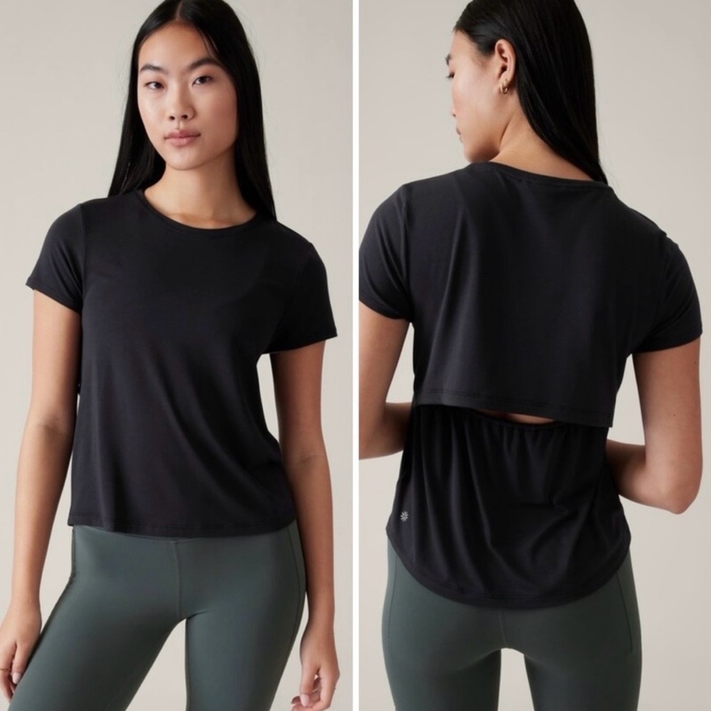 Athleta Air Out Cinch Open Back Tee M Black Yoga Pilates Workout Top